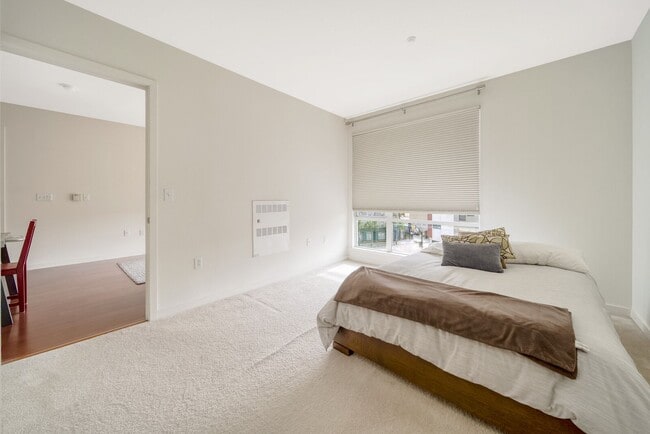 Building Photo - Condo for Rent in the Mission District - $...