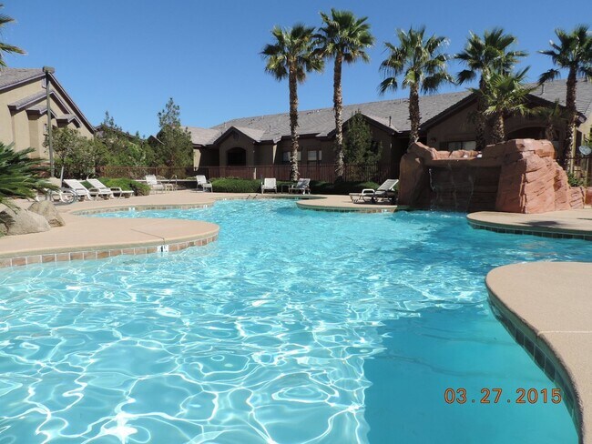 Building Photo - NW 1st floor condo