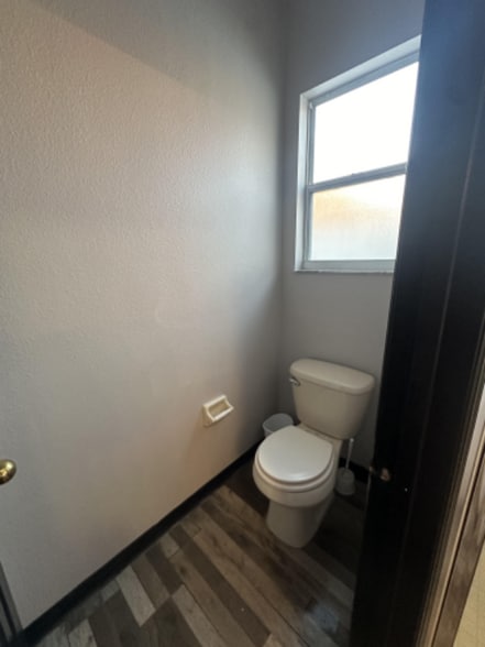 Building Photo - 1806 Superior Ct