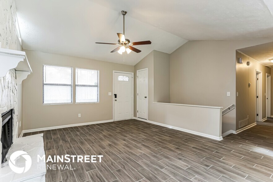 Building Photo - 8905 Daer Water Dr