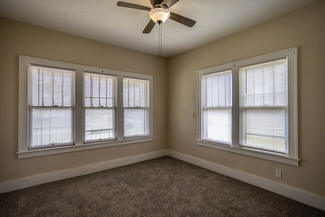 Building Photo - Single Family home Near SWOSU