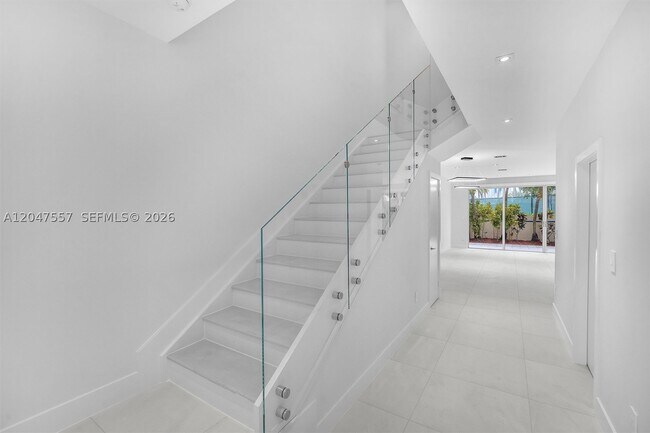 Building Photo - 21391 Marina Cove Cir