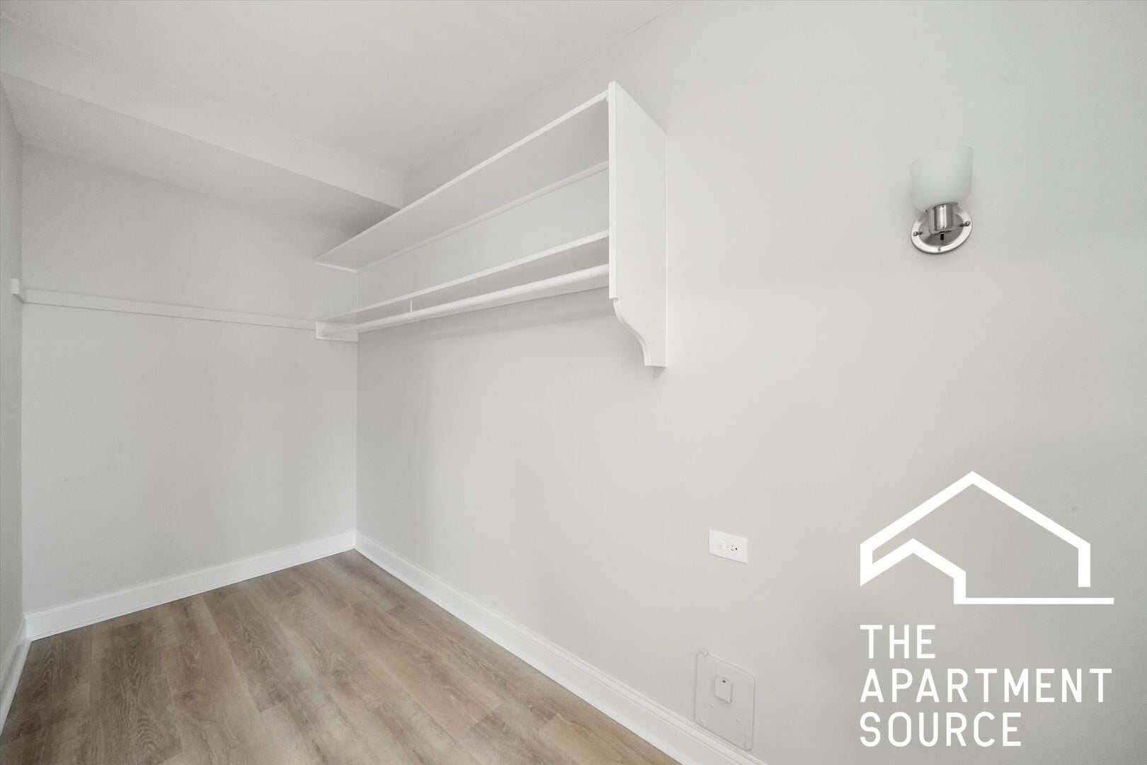 Building Photo - 2779 N Milwaukee Ave