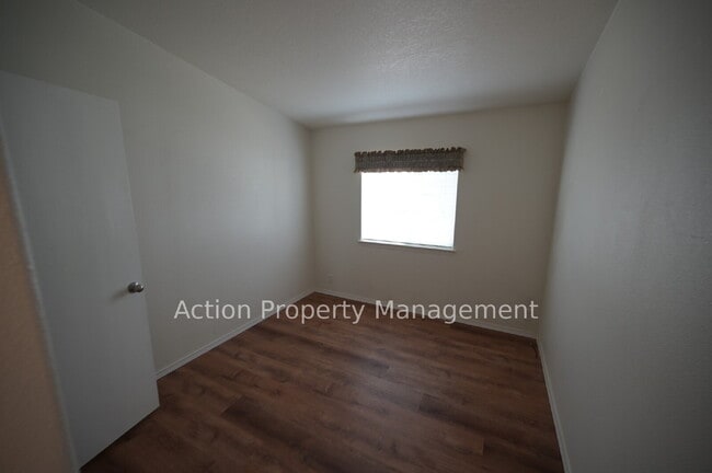 Building Photo - 3 bed 2 bath home in Monterra, a 55+ community between Sequim and Port Angeles