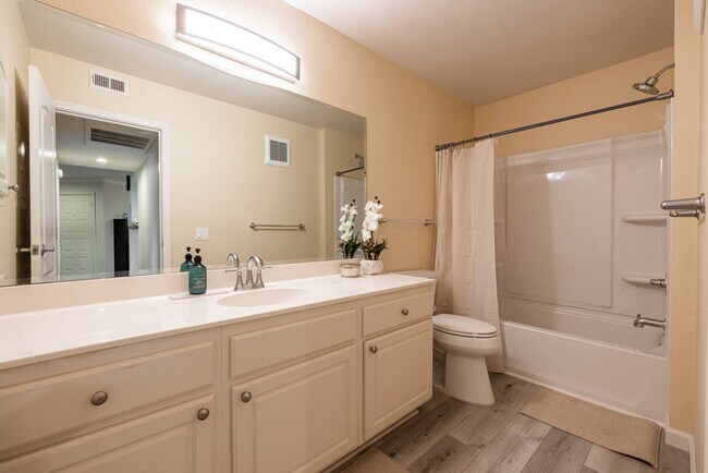 Building Photo - 12067 Alta Carmel Ct