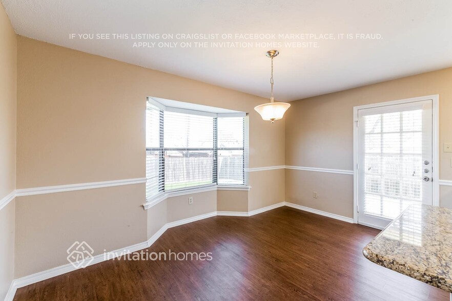 Building Photo - 1031 Bellflower Dr