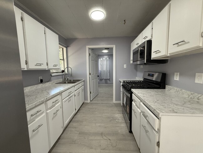 Building Photo - 5736 Shipp Dr