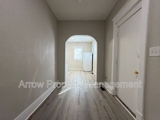 Building Photo - 130 N 27th St