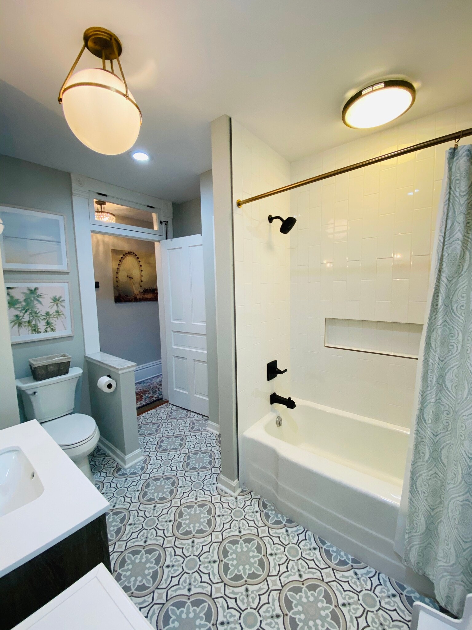 2nd Full Bath - 926 City Park Ave