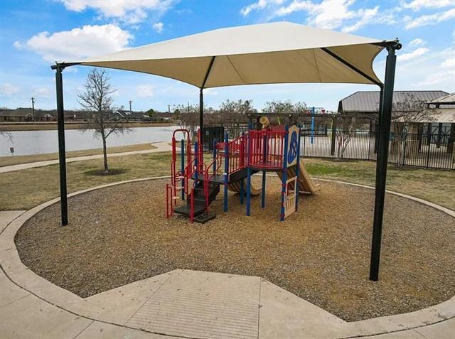 Building Photo - 1304 Lowhill Dr
