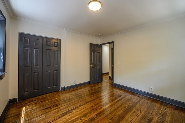 Building Photo - **REMODELED EAST NASHVILLE BUNGALOW IN HIG...