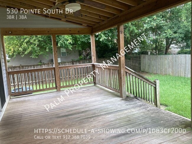 Building Photo - 530 Pointe S Dr