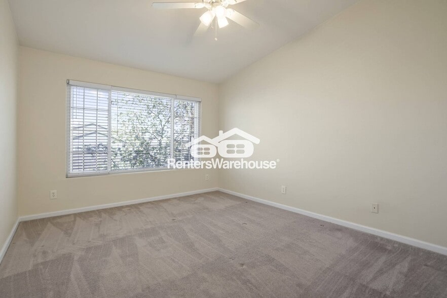 Building Photo - 3846 E Canyon Ranch Rd