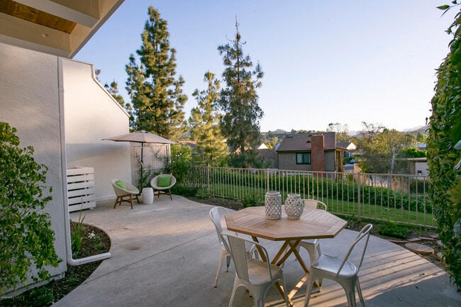 Building Photo - 32107 Beachview Ln