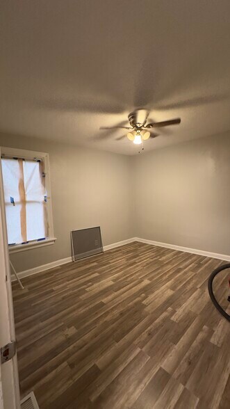 Bedroom 2 - 835 Elias Ave