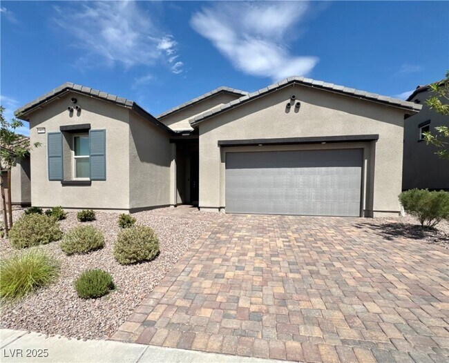 Building Photo - 367 Haddocks Hall Pl