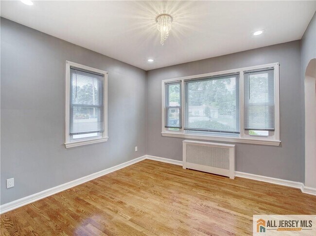 Building Photo - 213 Milltown Rd