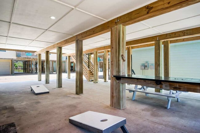 Building Photo - 2727 Eleventh Street-SI ID1023166P