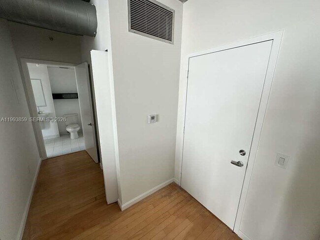 Building Photo - 690 SW 1st Ct