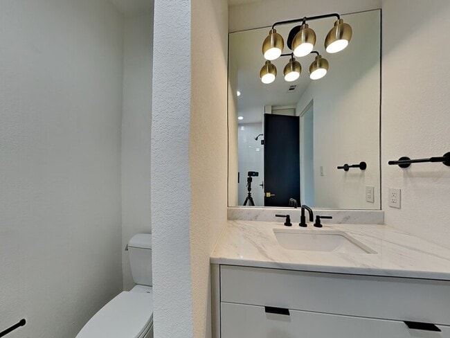 Building Photo - 3553 Kalterra Ct