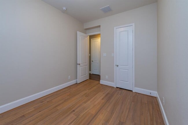 Building Photo - 29010 Pinnacle Ridge Dr