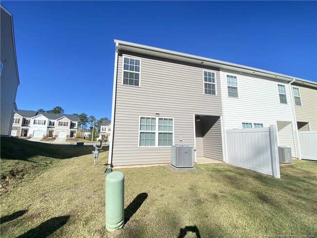 Building Photo - 232 David Hl Dr