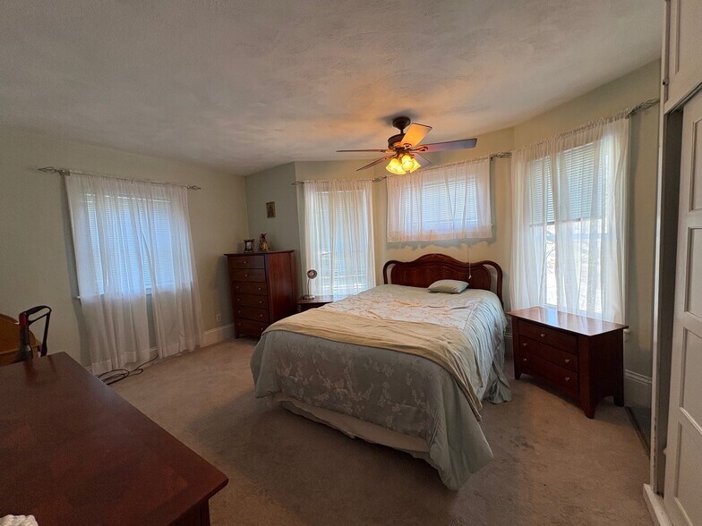 Building Photo - 7 Englewood Ave