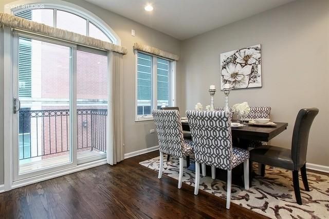 Dining - 331 E 17th St