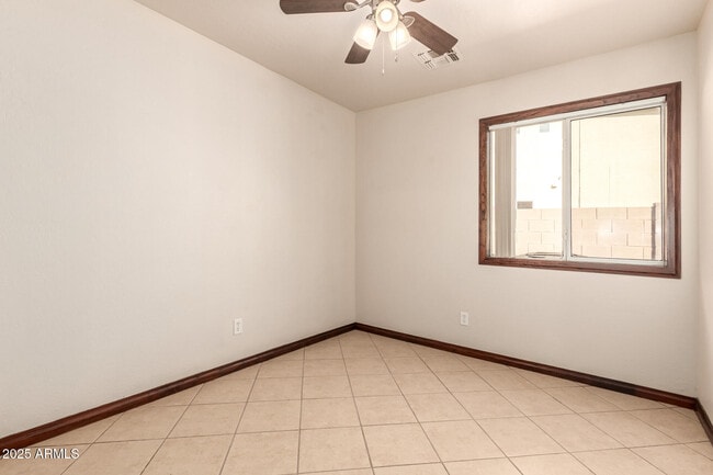 Building Photo - 3492 S 162nd Ln