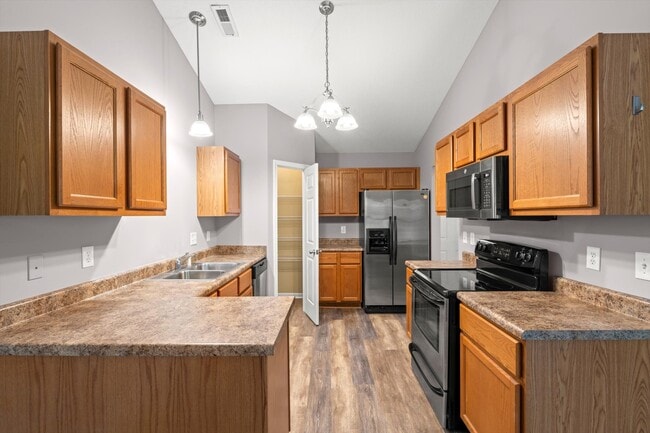 Building Photo - 5034 Cates Bend Way