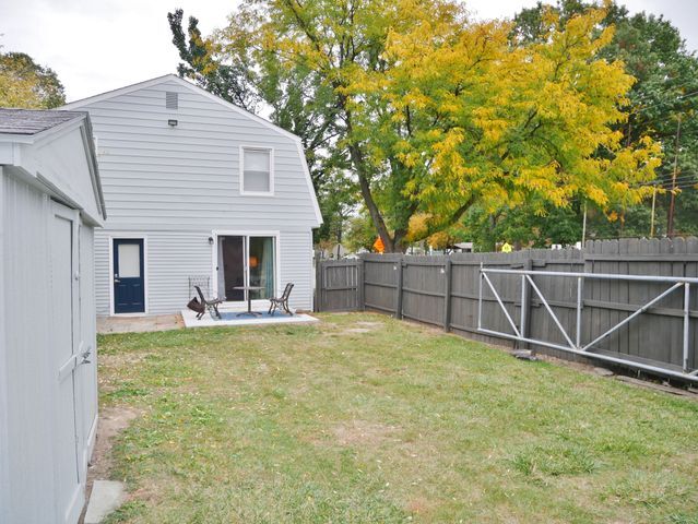 Building Photo - 2298 Browning St