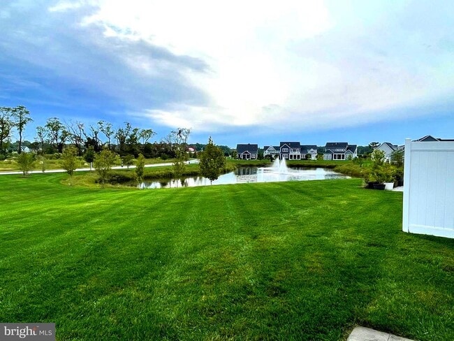 Building Photo - 33789 Freeport Dr