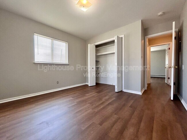 Building Photo - 143 Exchange St SE