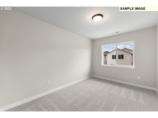 Building Photo - 18426 NE 46th Pl