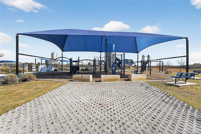 Building Photo - 22 Silos Meadows