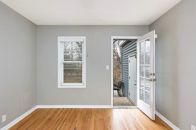 Building Photo - 6024-6026 W 35th Street