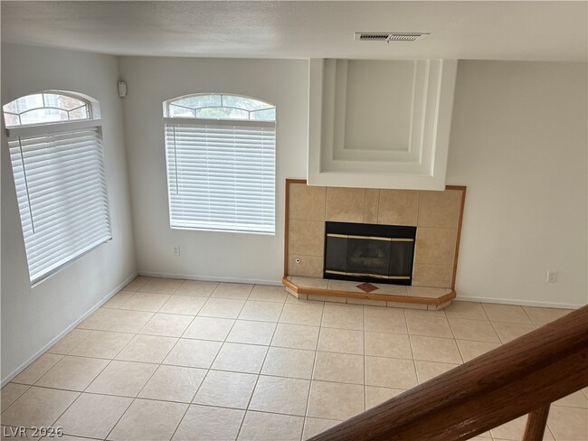 Building Photo - 5028 Starfinder Ave