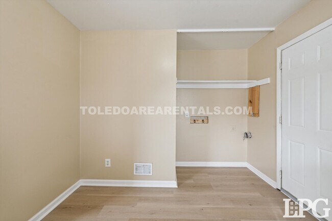 Building Photo - 1584 Colorado St