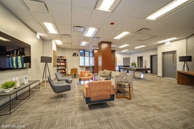 Building Photo - 3660 N Lake Shore Dr