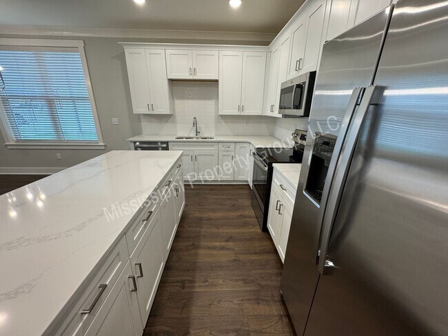 Building Photo - 3BR/3.5BA - New Construction @ The Reserve...