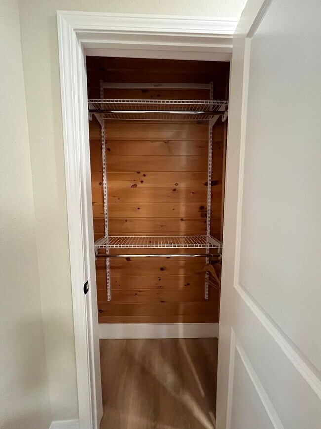 Building Photo - 254 Third St