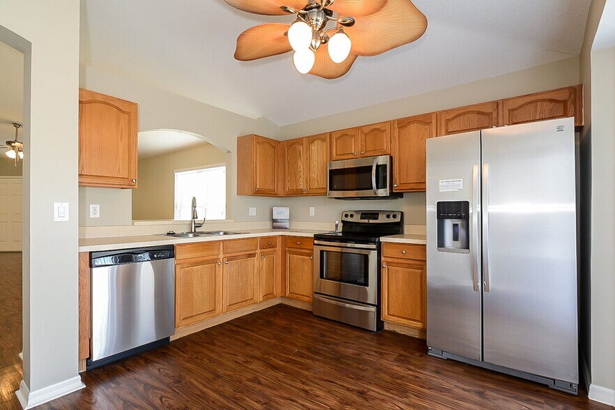 Building Photo - 1533 Marsh Wood Dr