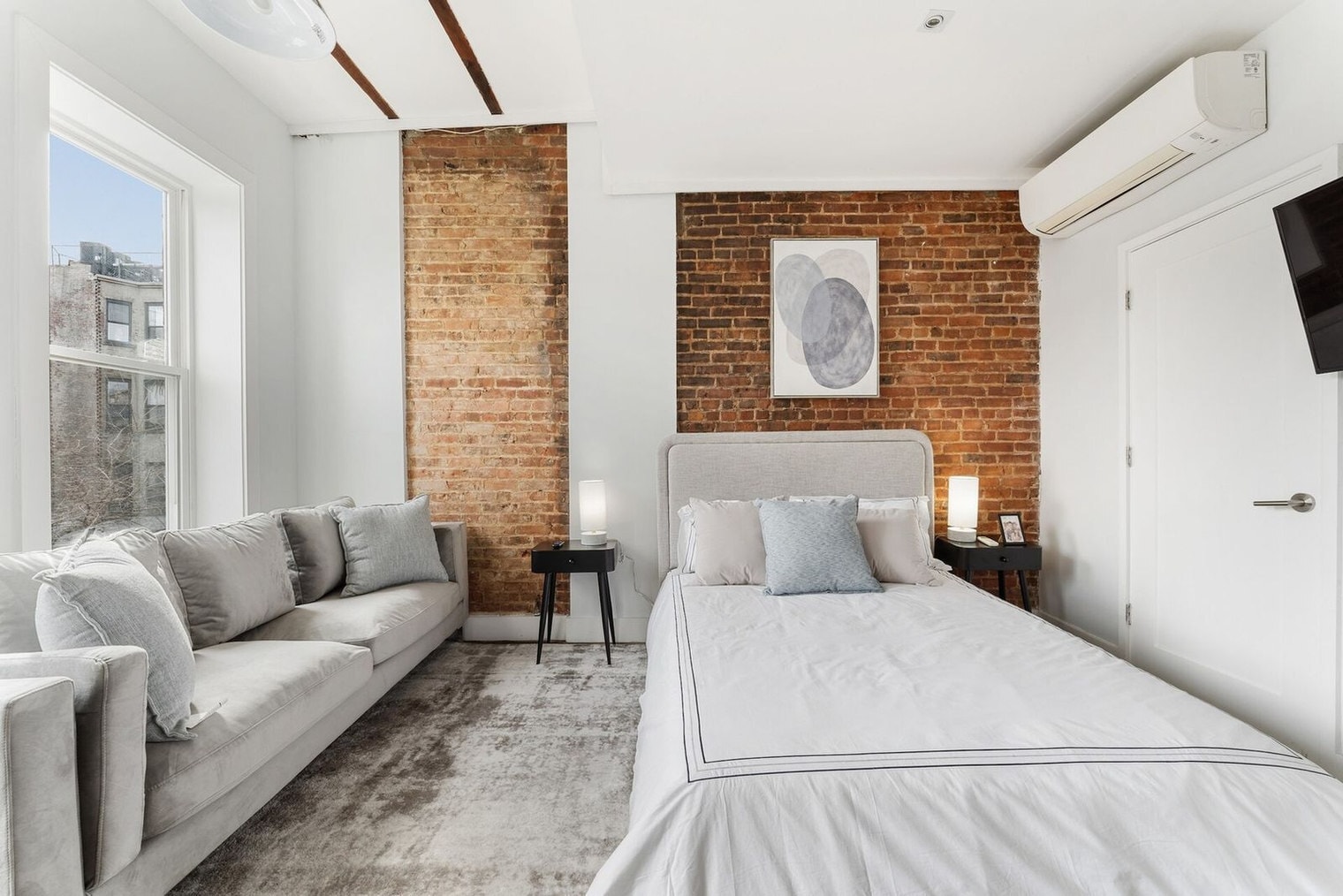 Building Photo - 716 Madison St