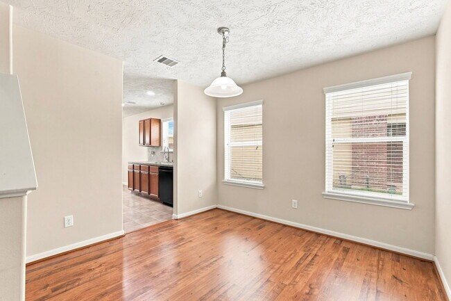 Building Photo - 12563 Chiswick Rd