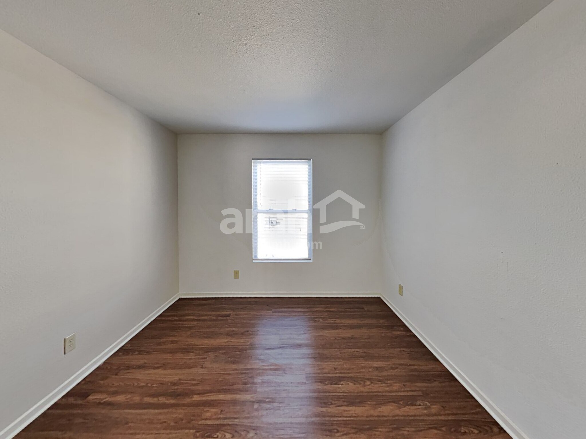 Building Photo - 8459 Wanda Lake Dr