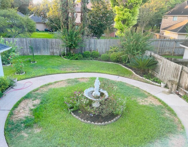 Building Photo - 16911 Ascot Meadow Dr