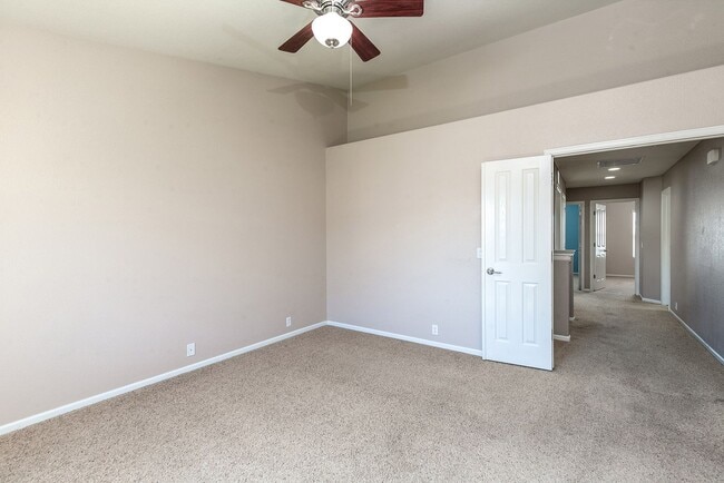 Building Photo - Townhouse in Desirable Stetson Hills Area in Colorado Springs