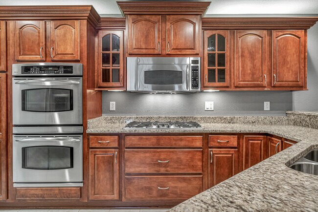 Building Photo - 4666 Sagewood Cir