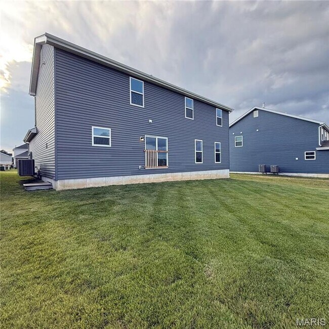 Building Photo - 302 Windmill View Court