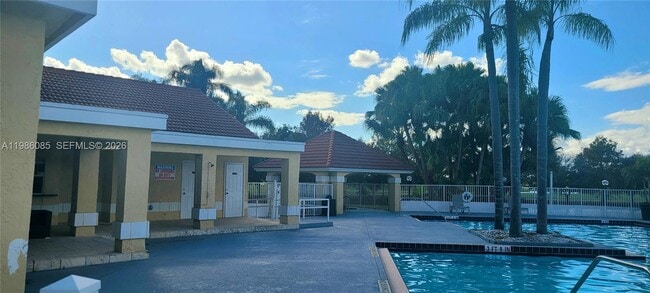 Building Photo - 12400 Vista Isles Dr